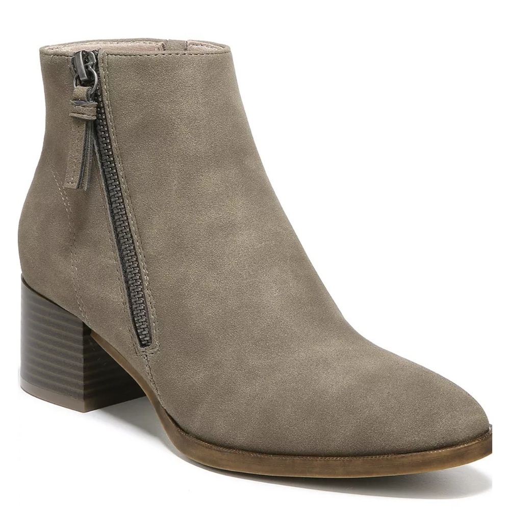 New Lifestride Dynasty Ankle Bootie in Tan Size 9.5